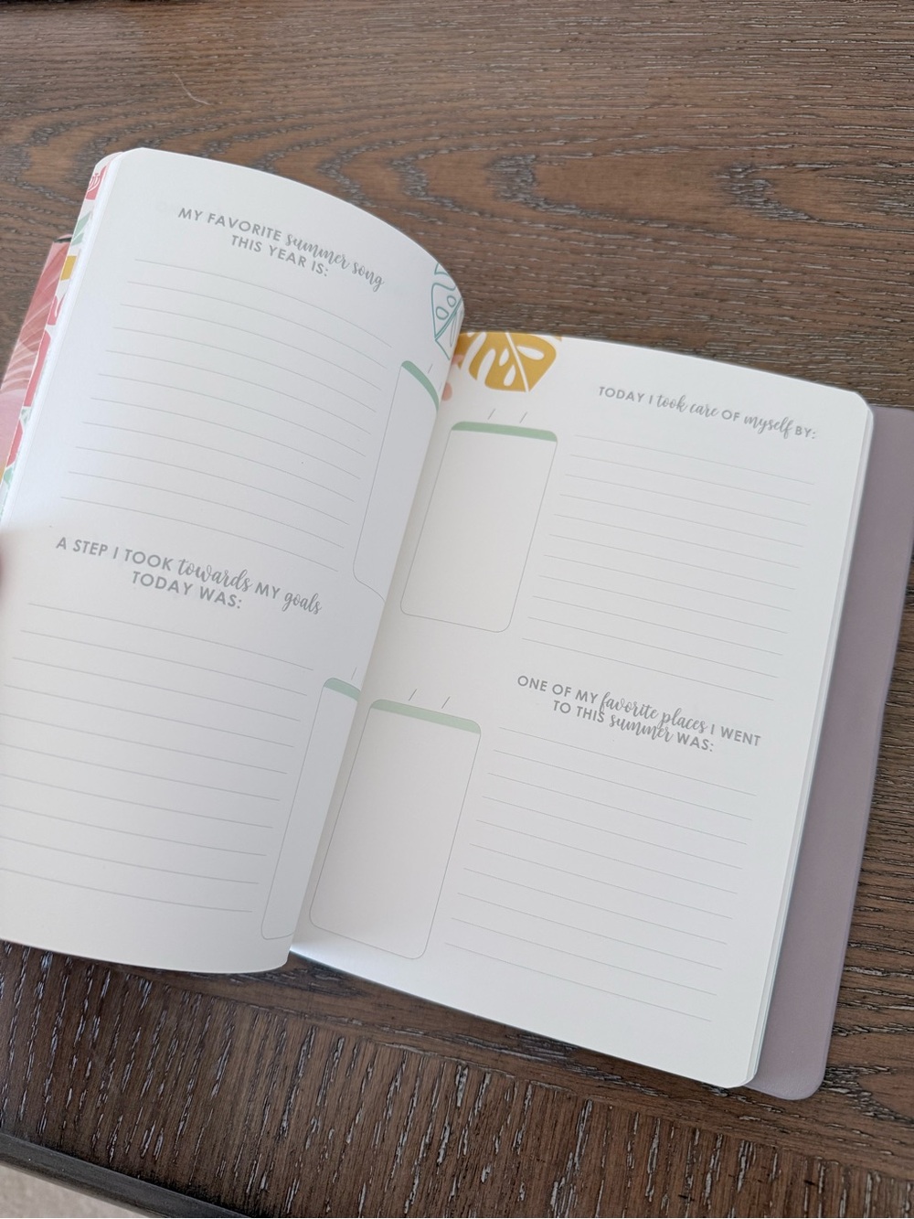 Erin Condren Petite Planner Wellness Bundle - Picture 11 of 13